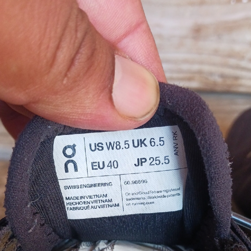 On Running Black Athletic Shoes with Breathable Mesh and Cushioned Sole - Picture 15 of 16